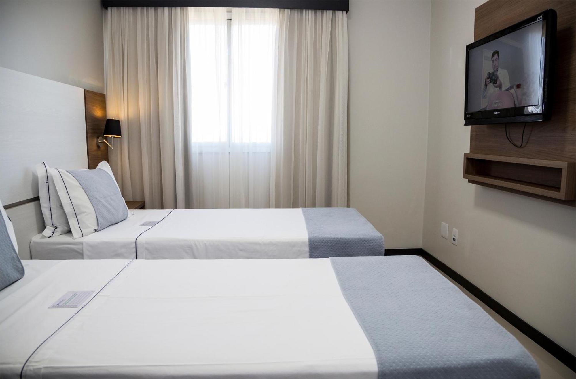 Wyndham Golden Foz Suítes Foz do Iguaçu Zimmer foto